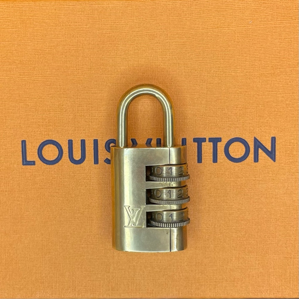 Louis Vuitton Lock! Rare Vintage Collector Piece! LV Combination Lock!🔥